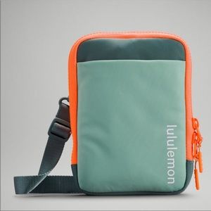 Lululemon Easy Access Crossbody Bag